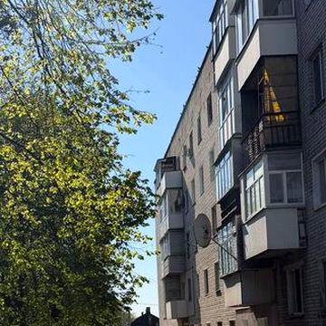 Продам трикімнатну квартиру в центрі міста