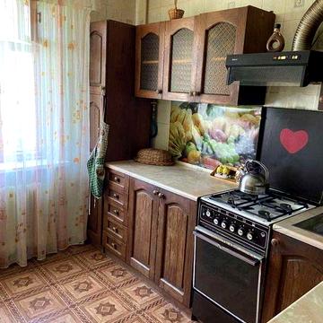 Продам 2 ком. квартиру ул. Героев обороны Одессы
