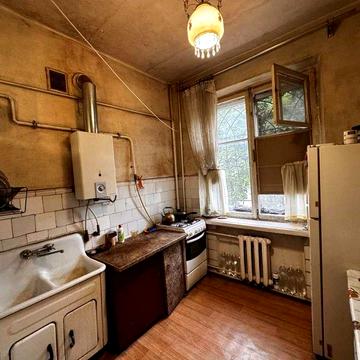 3-комнатная квартира 61 м² на Адмиральском проспекте (балкон, место для авто)