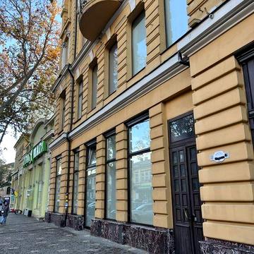 Сдам  3 комн.  150м2на Ришельевской