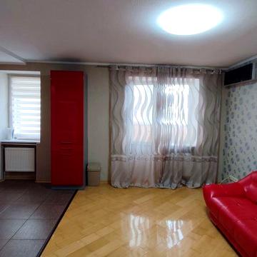 Продам 3-х .к.кв . Район  Сільпо!