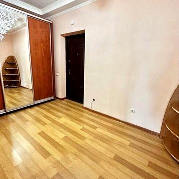 Продам простору 1к кв в жк Софія Л. Українки 11 Софіївська Борщагівка
