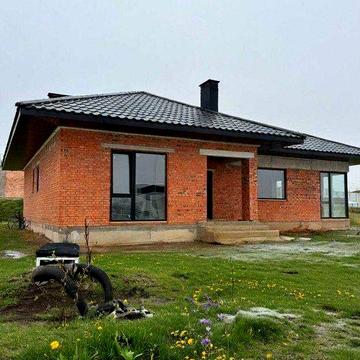 Продається компактний будинок в найкращому районі міста