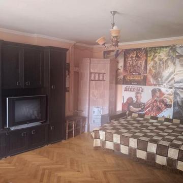 Здається в оренду квартира в будинку центр вул. Маріупольська