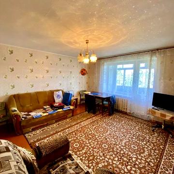 Продам 3- и кімнатну квартиру на пл. Толстого