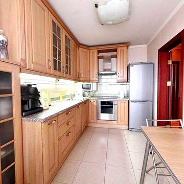 Продам 4х кімн.квартиру в цегляному будинку вул.Пісаржевського