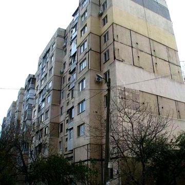 2х комн.Чешка. Под ремонт. Район 22й и 17й школы