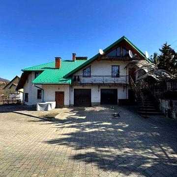 Продаж будинку | Інвестиція в Карпатах | 3 будинки 852 м² | 0,37 га | Славське | GORO | Земля у Славське