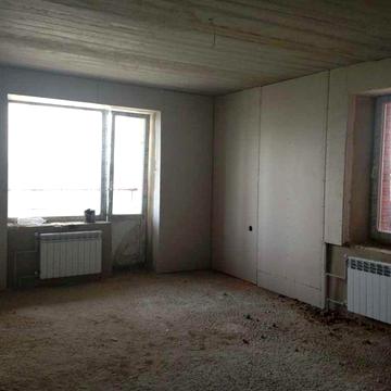 Продаж 2 кім квартира 95 м2. Цегла. Після будівельників, 8й поверх. 2 балкони. Левада №10737