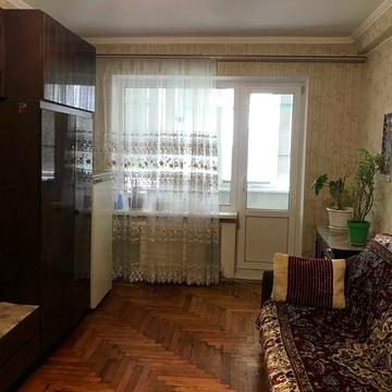 Продається 2к. квартира в центрі Бабурки