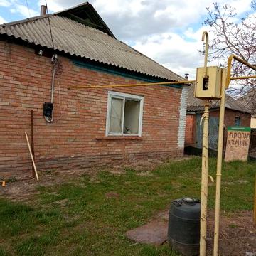 Продам буждинок, з великим учасником,,ціна дог