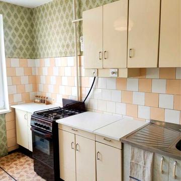 3 кім квартира на Нарбутівській район Юрія -фарм