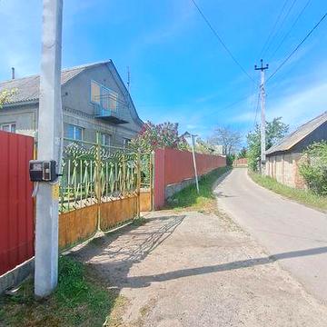 Продаж будинку в центрі с.Хотянівка за 100000 уо