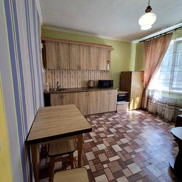LS13 Салтовка метро А.Барабашова Гвардейцев Широнинцев- 41 б сдам аккуратную 2х.квартиру