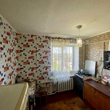 Продам 2 кімнатна квартиру