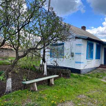 Продається хата в селі Іскрівка