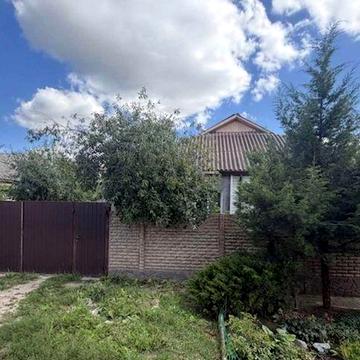 Продается уютная 2-комнатная часть дома на Роганском жилмассиве