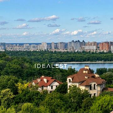 Вул.Мічурина .Продаж резиденції на Печерську від власника