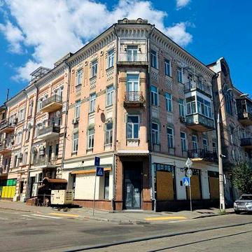 Продам видову квартиру з каміном Поділ вул Костянтинівська, 1А Вид на фонтан