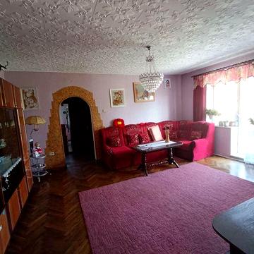 Продаж комфортної 4 кімнатної квартири в центрі Дрогобича