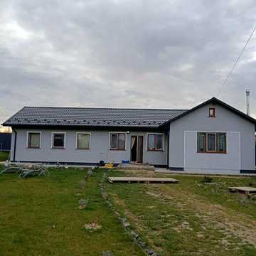 Продаю будинок який знаходиться в 10 км від міста Луцька