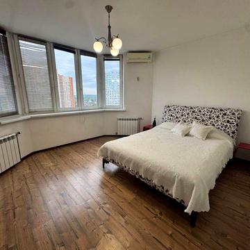 Оренда 2 кімнатної квартири 80 м² Позняки Осокорки вул Бориса Гмирі 2 Новобудова Дві окремі кімнати Метро поруч Простора кухня