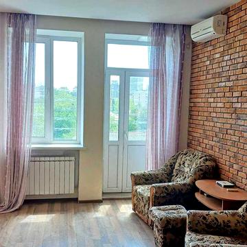 Сталінка 38кв.м з ремонтом Газ Ялтинська вул. 18 Є-відновлення