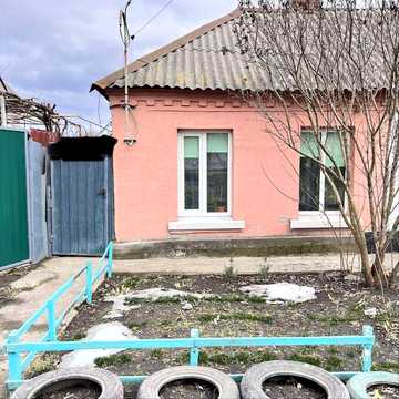 Продам половину будинку біля  Пивзаводу