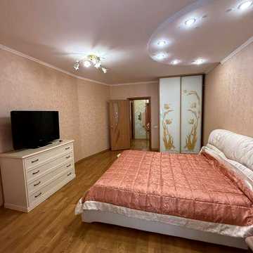 Продам 3-х кімнатну, затишну квартиру в історичному центрі Полтави, з індивідуальним опаленням, комфортний поверх