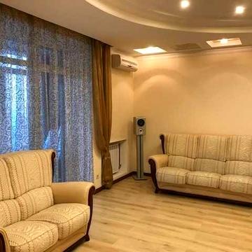 Продам  3-х.ком.квартиру по ул.Рабочей 148.