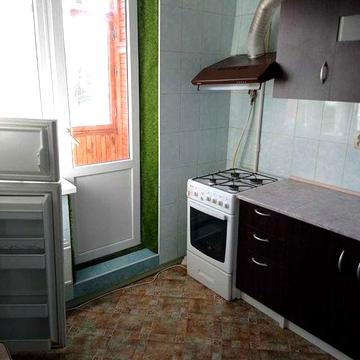 Здається 1-кімнатна квартира на вул. Милославська 5