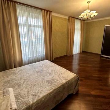 Круглоуніверситетська 3-5 Оренда 4К Квартири Бессарабка Центр