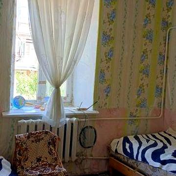 Продаж двокімнатної невеликої квартири центр вул Захисників Миколаєва пр Центральний  перший поверх  житловий стан  вільна всі зручності
