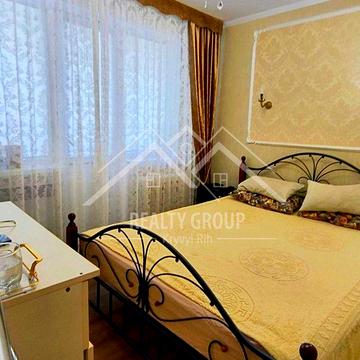 ПРОДАМ 2к на 173 кв ( Ювілейна)