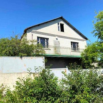 Продам 2-этажн дом возле ставка с. Звонецкий Хутор