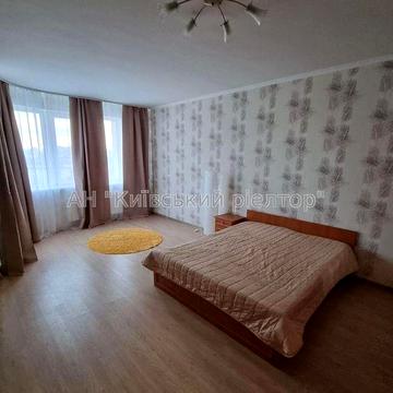 Продаж 2кім. квартири вул.Гашека 8А, площею 63,8 м2