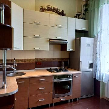 Січових Стрільців вул. (Артема), 81