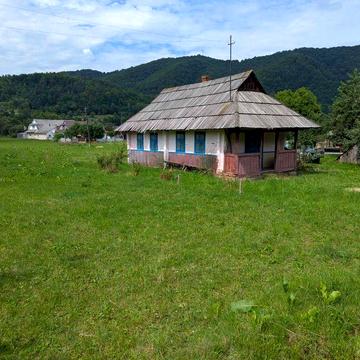 Будинок в селі Прокурава