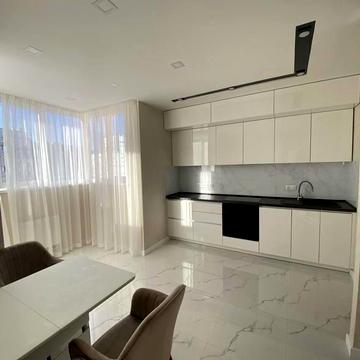 None 125000.0 USD