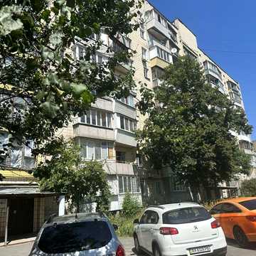1-кім. Нивки, вул. Януша Корчака  (Баумана) 60