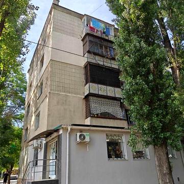 Продаю 2-х Черёмушки/ ул.Космонавтов  4-й эт/ 5эт - 28500$