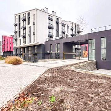 Продам трикімнатну квартиру 100м2 ЖК City Lake Білогородка газ від власникм ЖК City lake