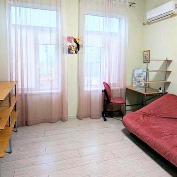 2-к. кв. вул. Батуринська 9, в районі Москалівка
