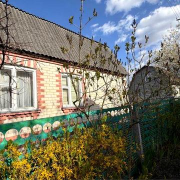 Оренда дачного будинку 15 км від Рівного Садові ділянки