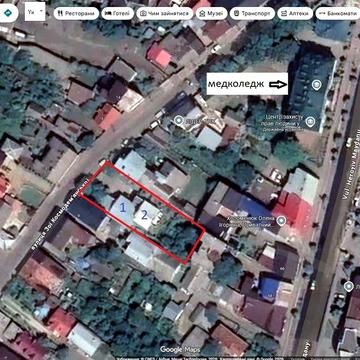 Будинок (дуплекс) в центрі міста, можливий продаж 1/2 будинку