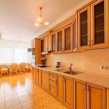 Продам. Комиссия 0 % Аркадия ЖК Южная Пальмира ул. Генуэзская 3х-комн.квартира с ремонтом. Низкий этаж ЖК Южная Пальмира