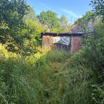 Продається земельна ділянка з будинком, Київська обл. с. Почепин