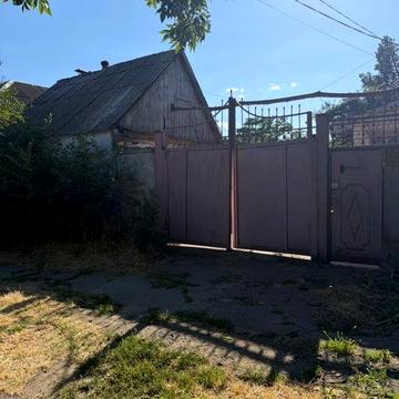 В Продажу будинок на вул. 5а Слобідська під ремонт