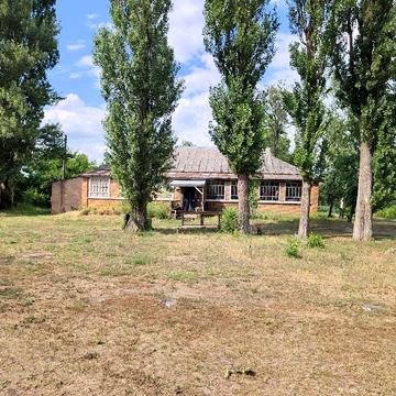 Продаж великої приватної садиби / дачі на березі Дніпра без сусідів (с. Чехівка)