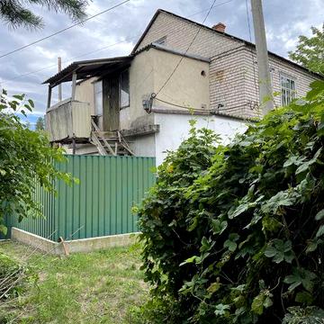 Продається 2 кімн квартира зі своєю землею біля річки